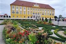 zámek Schloss Hof